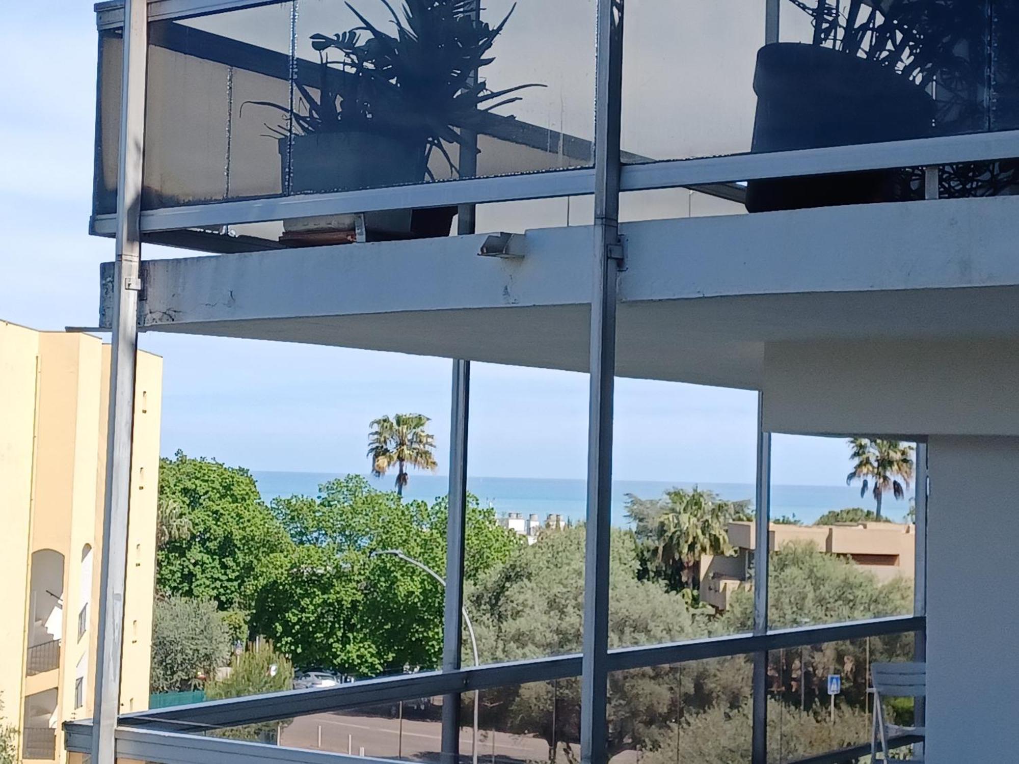 Juan Les Pins Tanit Studio Climatise Vue Sur Mer Piscine Antibes Bagian luar foto