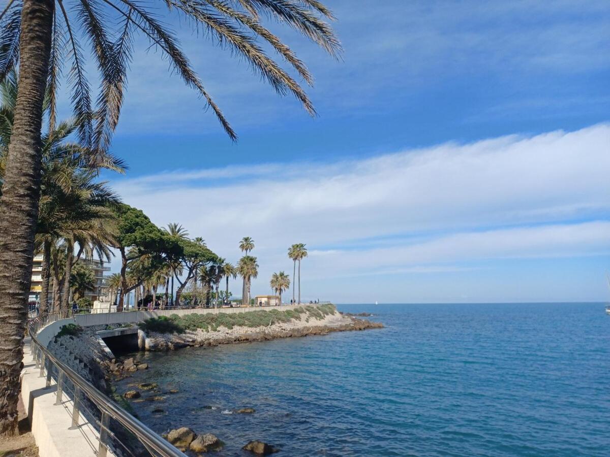Juan Les Pins Tanit Studio Climatise Vue Sur Mer Piscine Antibes Bagian luar foto